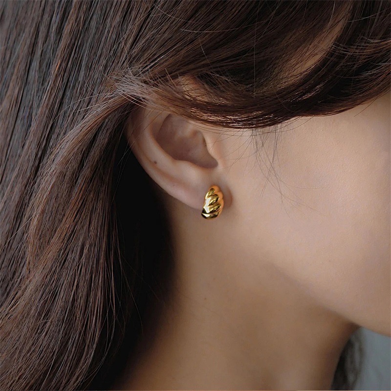 Chunky Twisted Croissant Huggie Earring